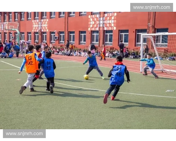 北京耐克校园足球联赛激发青少年运动激情与团队精神风采魅力展现